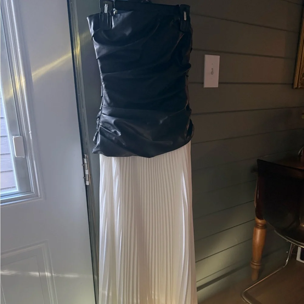 NWT SIMKHAI Arie Leather Crepe Strapless Chic Dress Size 8 Holiday Party Ready - Picture 2 of 13